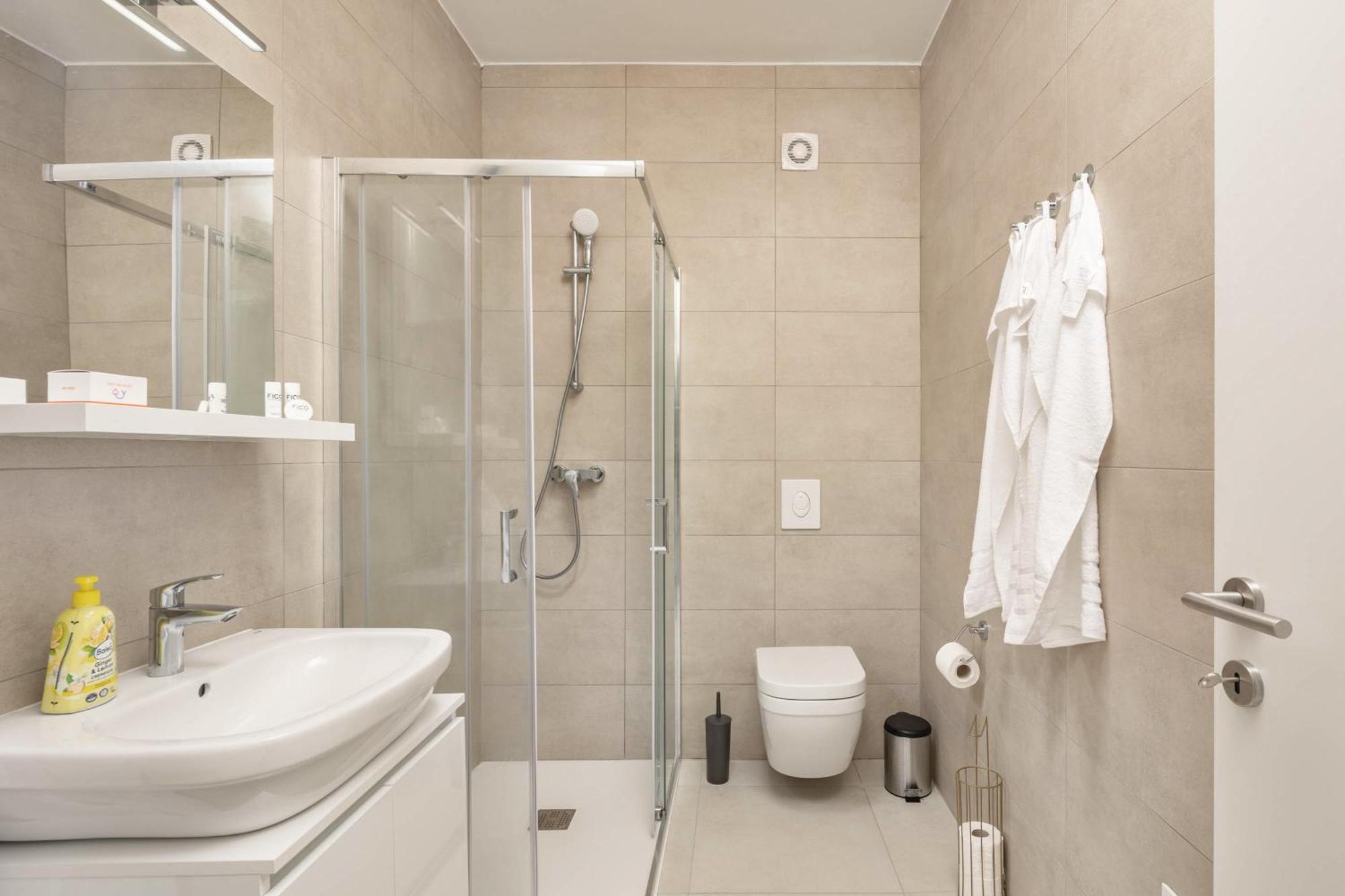 Seafront Villa Andrijana - Happy Rentals Plomin Eksteriør bilde