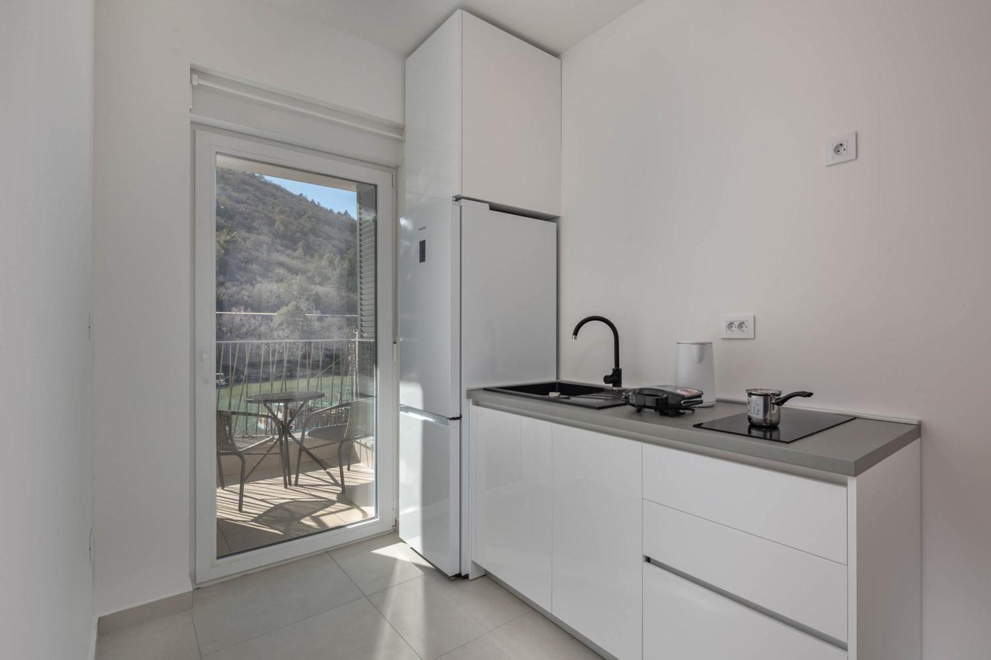 Seafront Villa Andrijana - Happy Rentals Plomin Eksteriør bilde