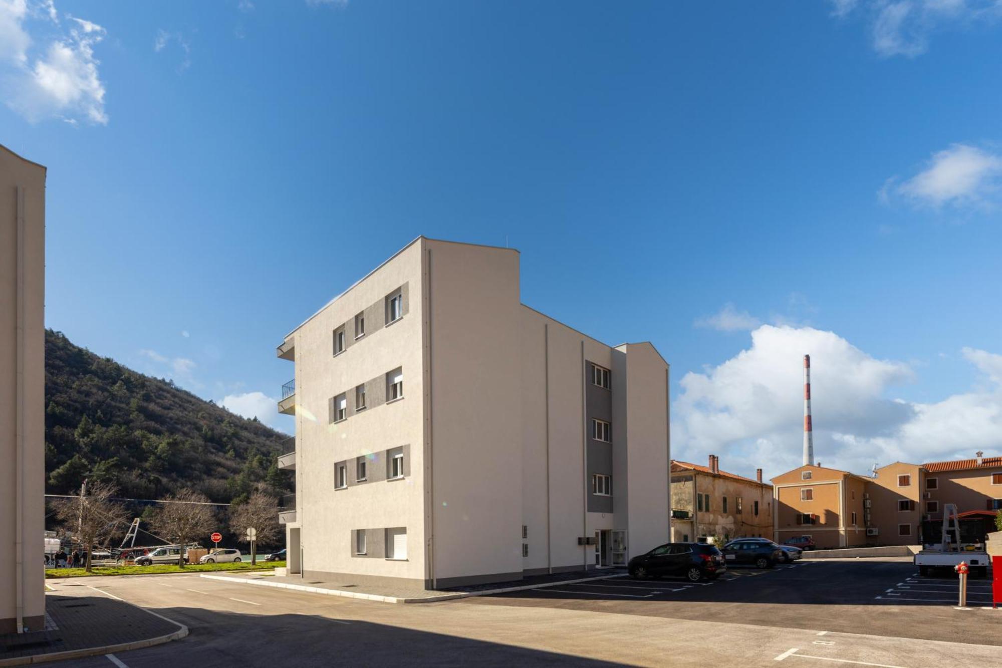 Seafront Villa Andrijana - Happy Rentals Plomin Eksteriør bilde
