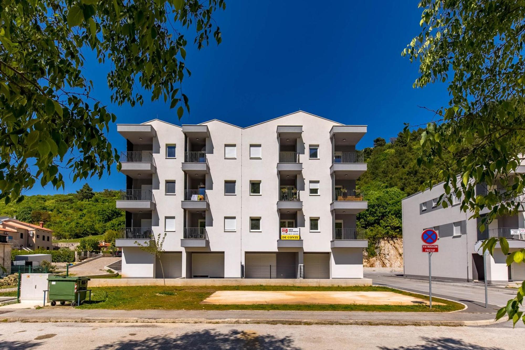 Seafront Villa Andrijana - Happy Rentals Plomin Eksteriør bilde